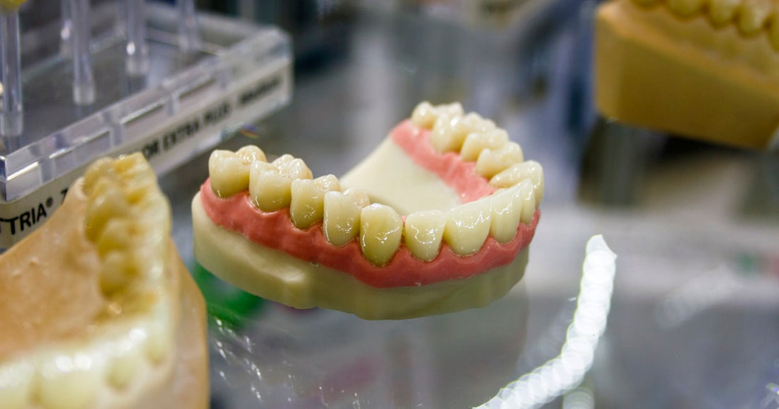 牙科材料介紹：玻璃離子體（Glass Ionomer Cement）化學特性與臨床應用全解析